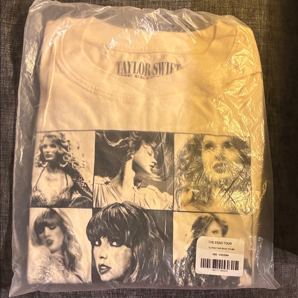 Taylor Swift Era Tour Cream Graphic Tee Size Medium